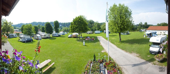 Camping am Fluss