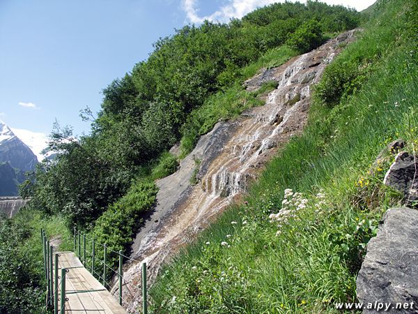 Můstek na pěšině k Wasserfallboden